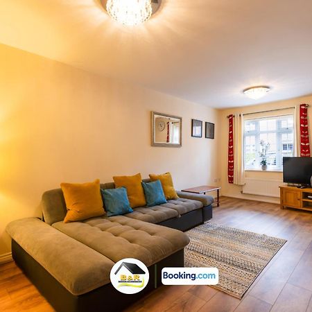 3 Bedroom House By B And R Serviced Accommodation Amesbury With Super Fast Wi-Fi 145Mbps 外观 照片