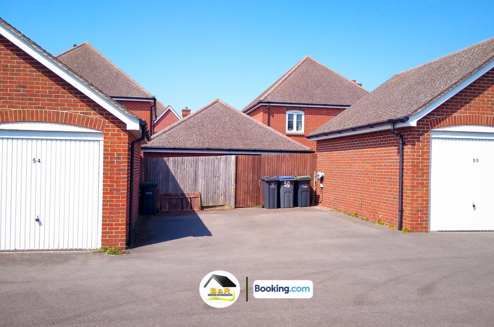 3 Bedroom House By B And R Serviced Accommodation Amesbury With Super Fast Wi-Fi 145Mbps 外观 照片