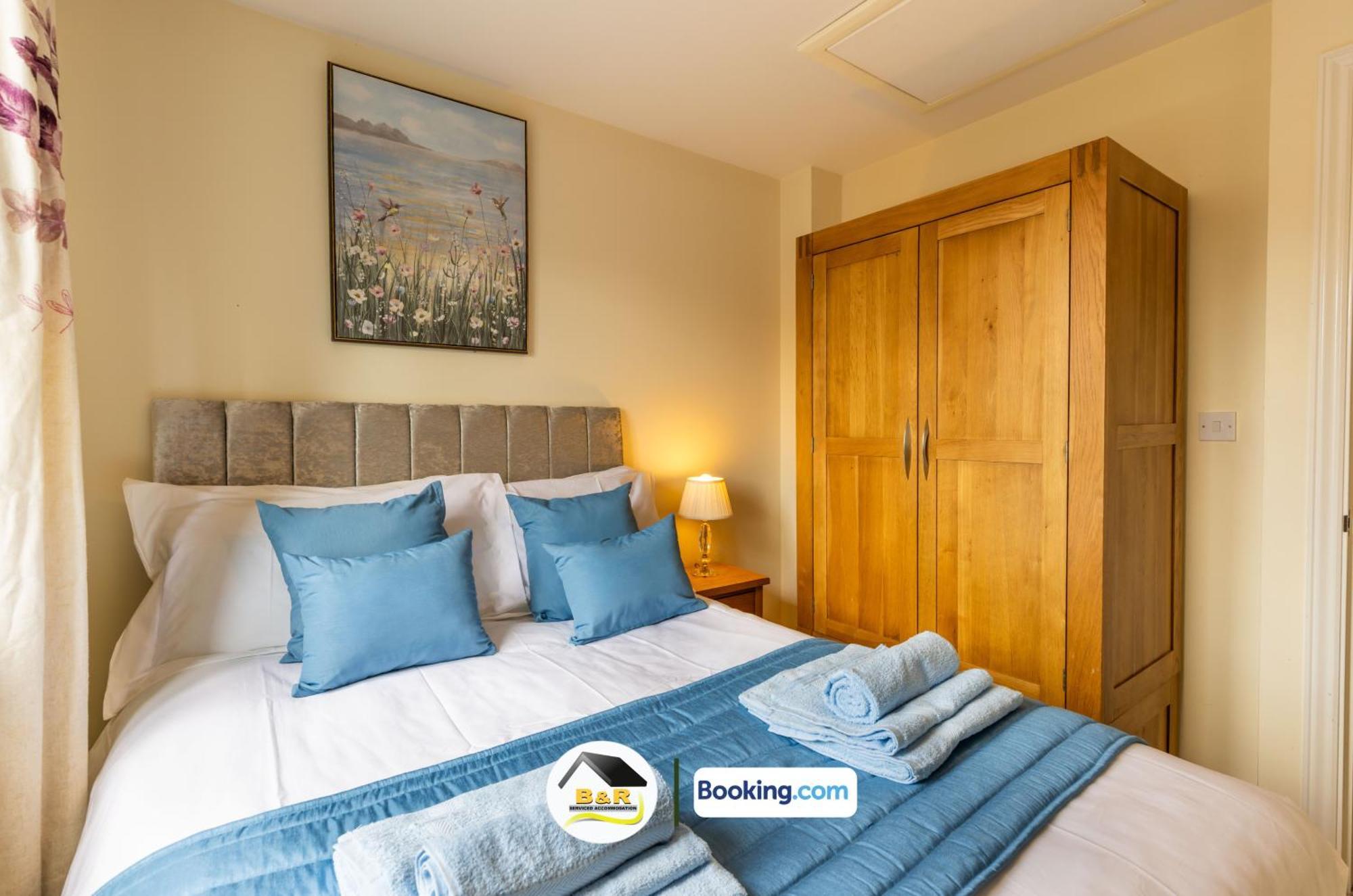 3 Bedroom House By B And R Serviced Accommodation Amesbury With Super Fast Wi-Fi 145Mbps 外观 照片
