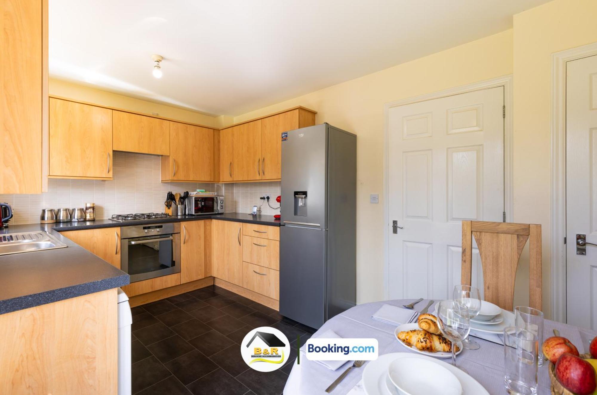 3 Bedroom House By B And R Serviced Accommodation Amesbury With Super Fast Wi-Fi 145Mbps 外观 照片