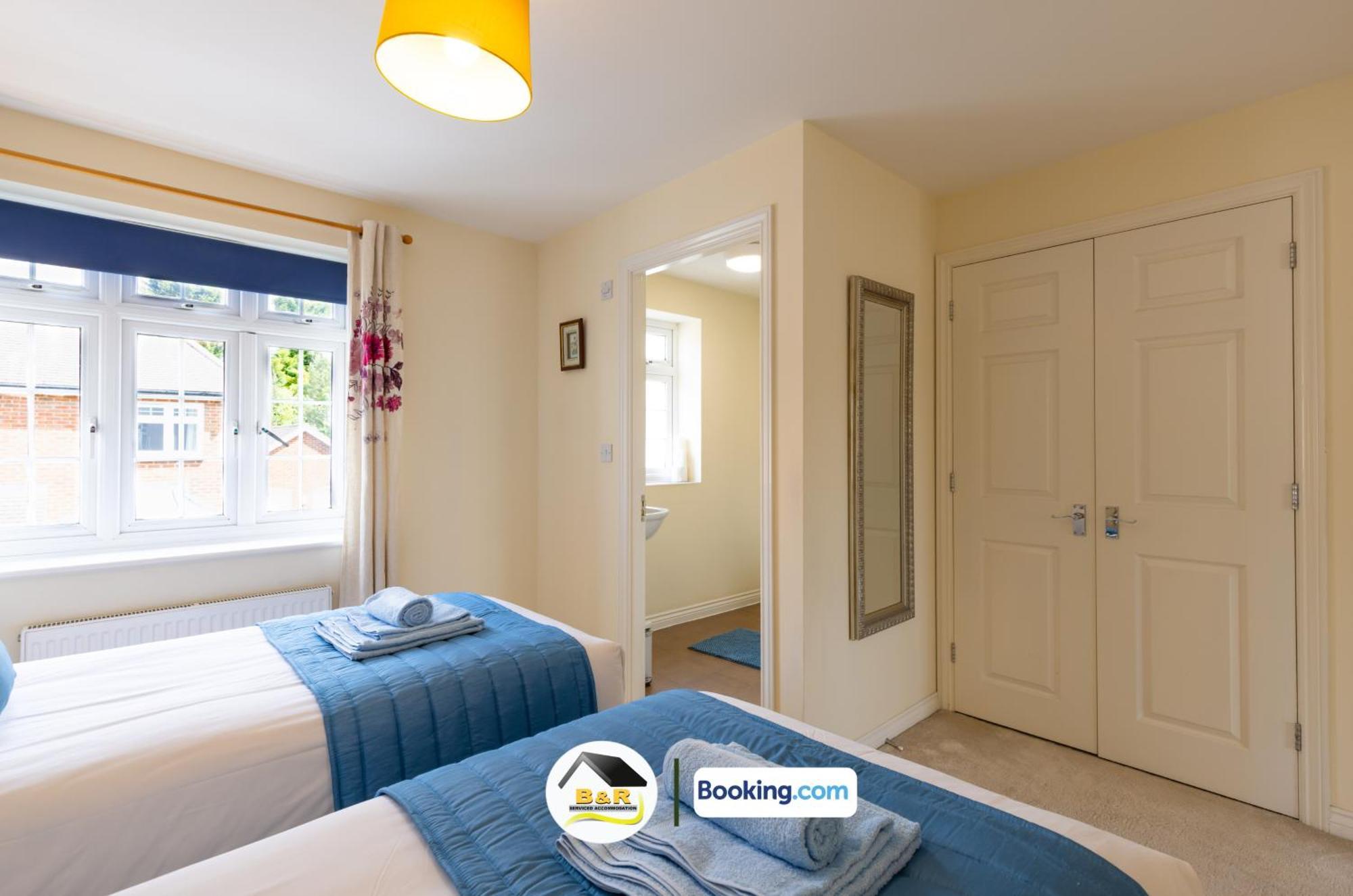 3 Bedroom House By B And R Serviced Accommodation Amesbury With Super Fast Wi-Fi 145Mbps 外观 照片
